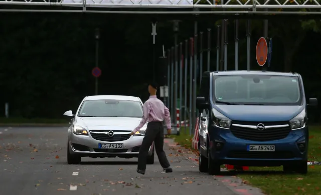 Koniec wypadków? Zawsze na zielonej fali? Opel opracował system lepszy niż kierowca. WIDEO
