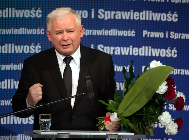 PiS bierze 40 proc. głosów i samodzielny rząd! Zobacz SONDAŻ