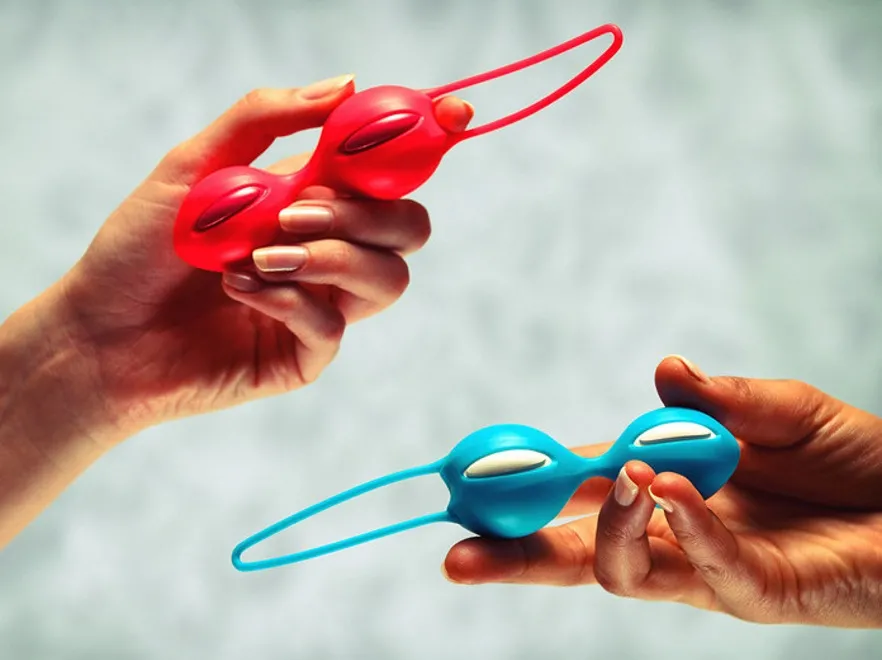 Jak wziąć z kulek waginalnych to, co najlepsze? Zaczerpnij z doświadczeń gejsz, hipisów i Greya!