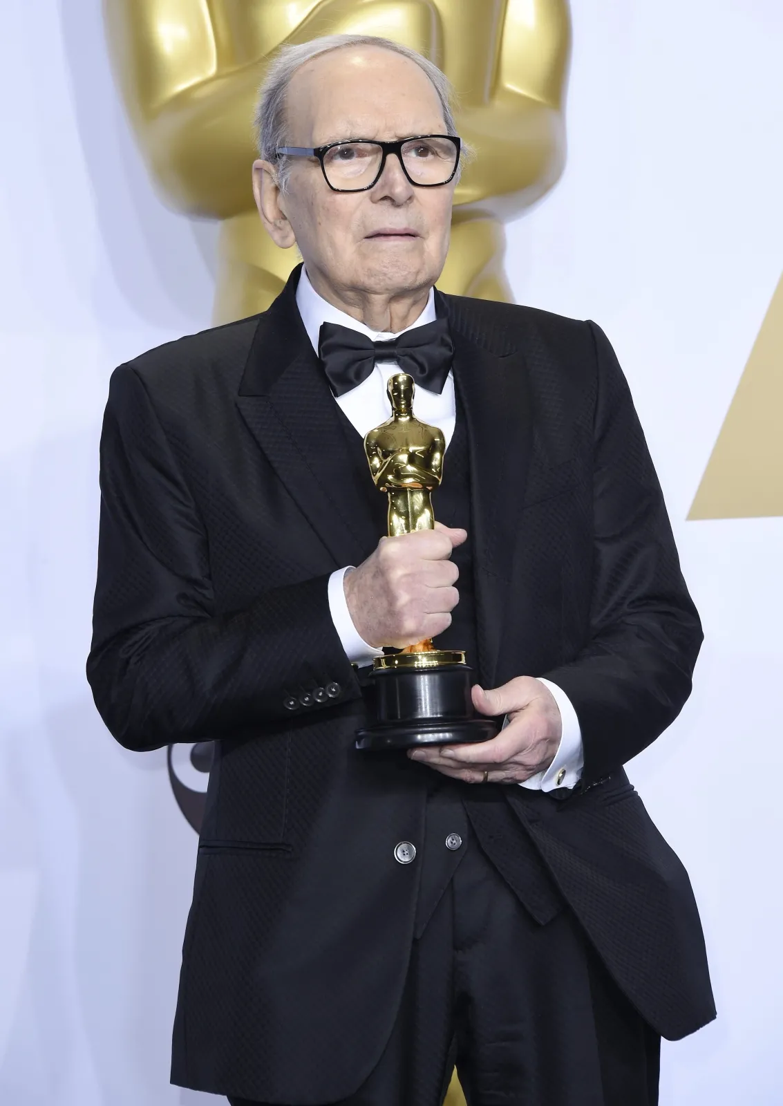 8789764-ennio-morricone.jpg