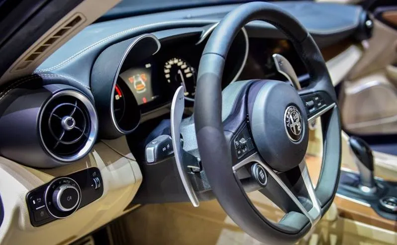 Legenda wraca do gry w wielkim stylu! Oto nowa limuzyna na rynku. Mamy pierwsze ZDJĘCIA