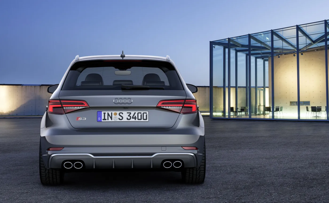 8906468-audi-s3-sportback.jpg