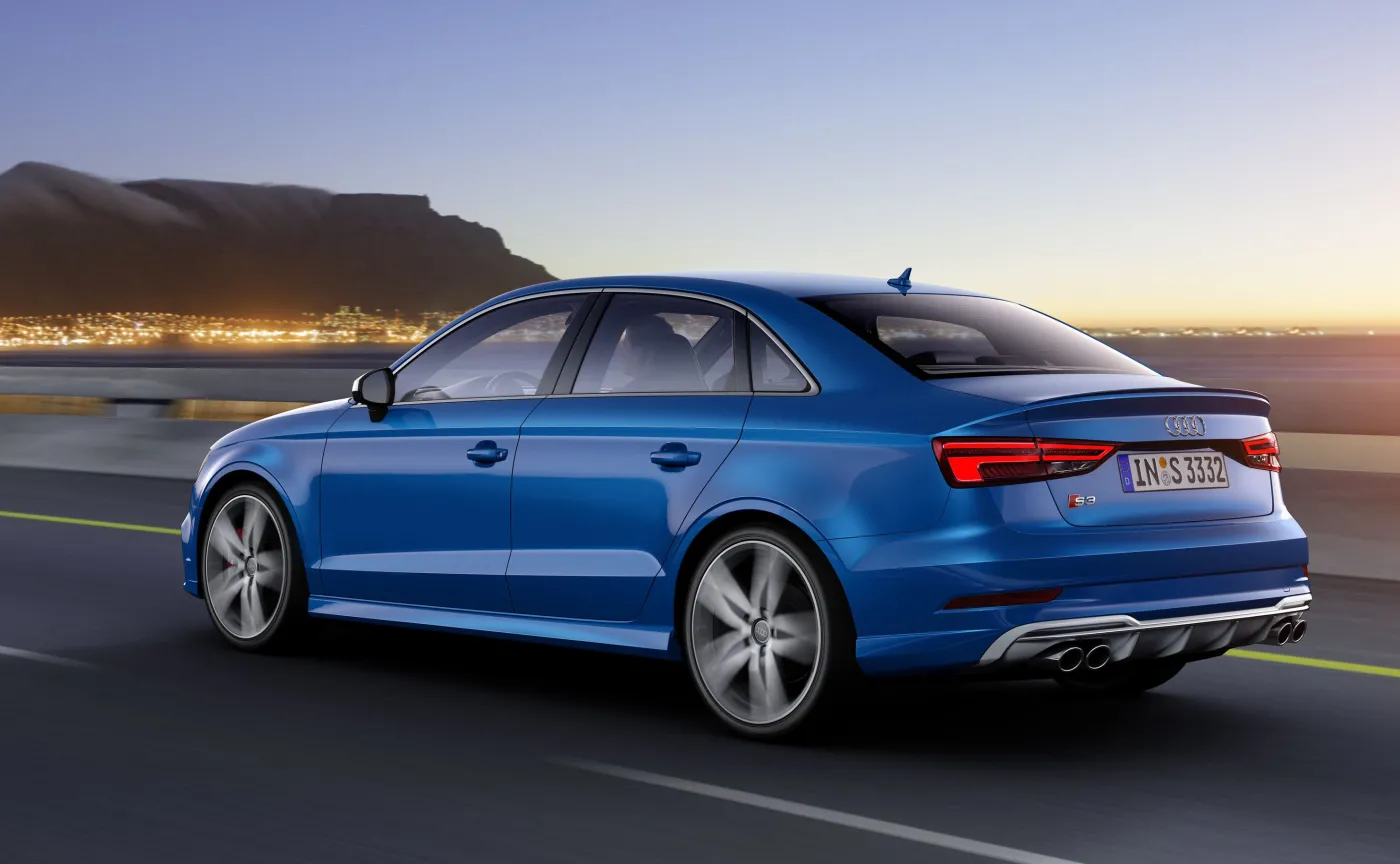 8906564-audi-s3-limousine.jpg