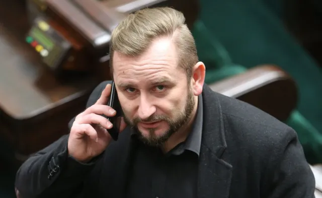 Posłowie Kukiz'15 krytykują dużą ustawę medialną. Liroy: Arogancja PiS powoli zaczyna sięgać zenitu