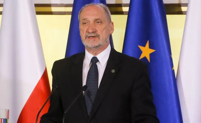 Macierewicz: Źródłem bezpieczeństwa kraju nie tylko sojusze, ale siła własnej armii