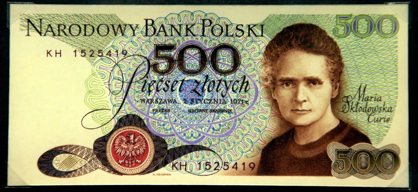 8658458-banknoty-polskie.jpg