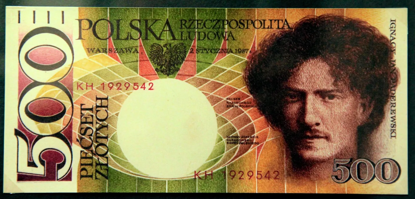 8658682-banknoty-polskie.jpg