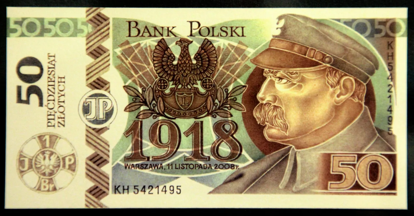 8658746-banknoty-polskie.jpg