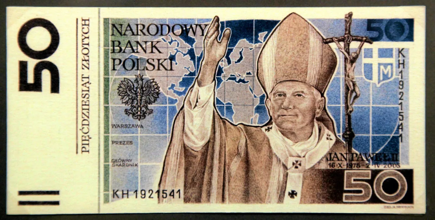 8658810-banknoty-polskie.jpg