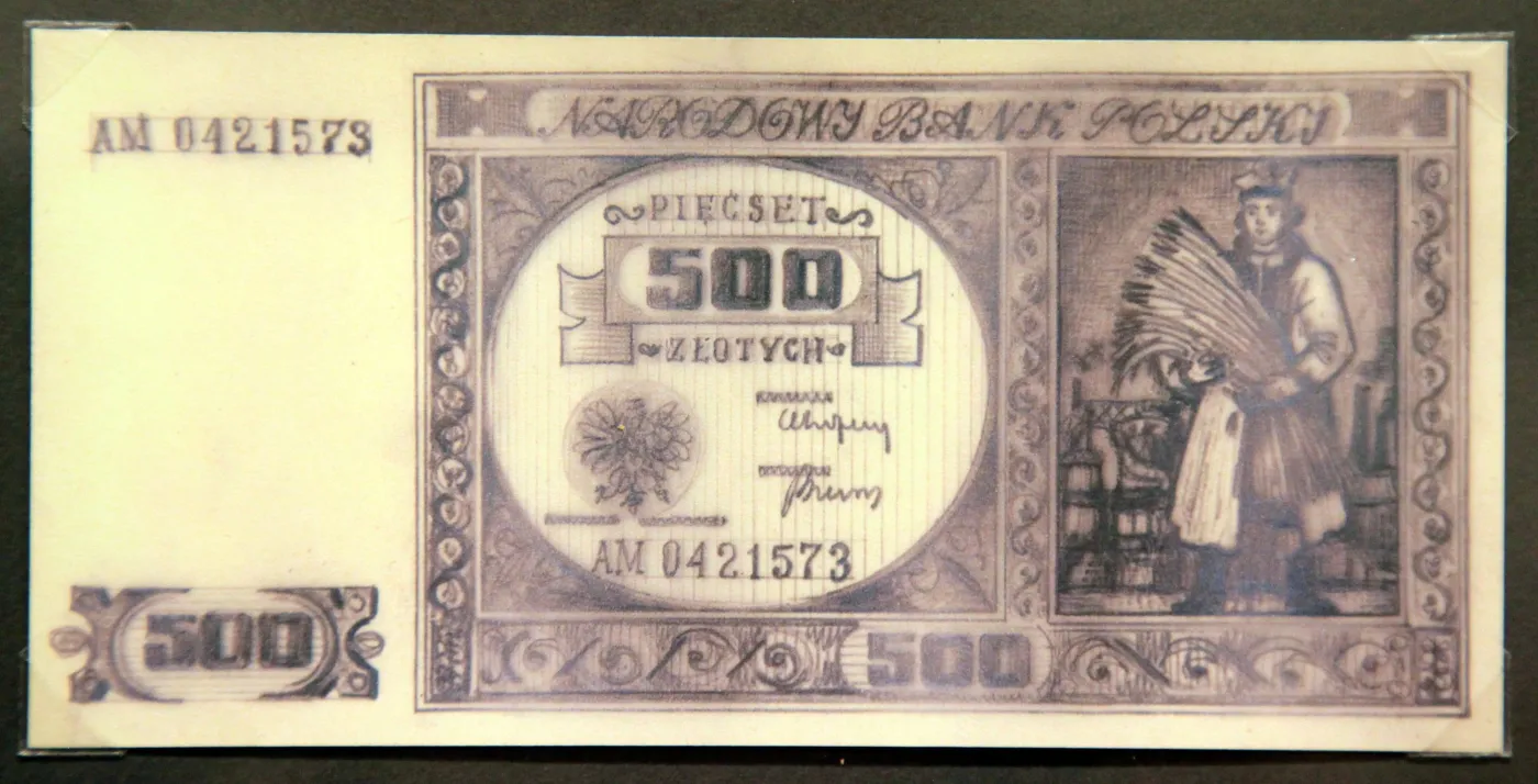 8658202-banknoty-polskie.jpg