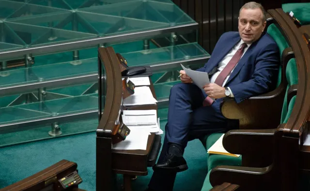 Szef PO: "Nietypowe" działanie wdowy po Czesławie Kiszczaku