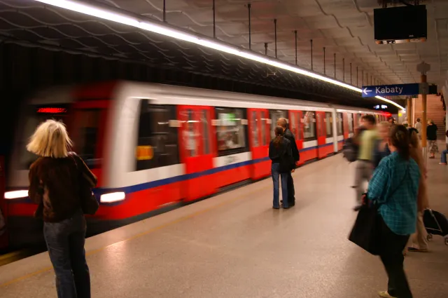 Cała Polska chce budować metro. Eksperci ostrzegają: To nieracjonalne