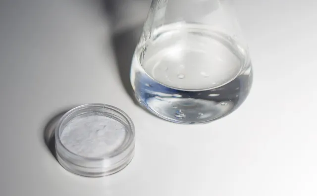 Wódka w proszku nie dla Polaka. Ministerstwo zdrowia nie chce, by produkt trafił legalnie na rynek