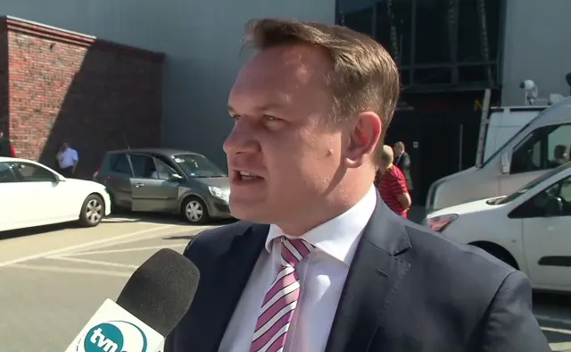 Poseł PiS, który nazwał Wałęsę "bydlakiem" i wyzwał "na solo", teraz przeprasza. "To było głupie"