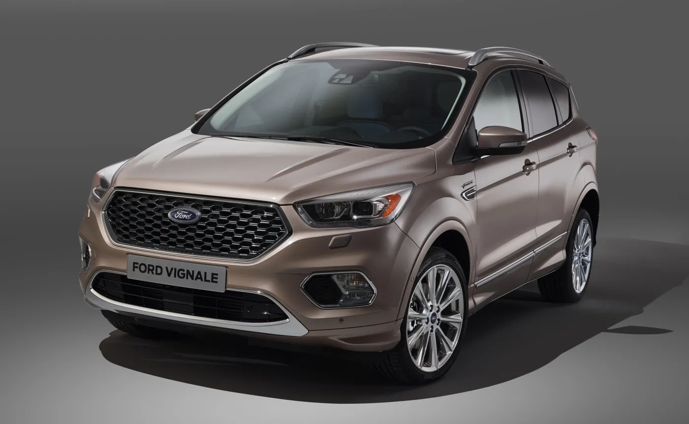9259657-ford-kuga-vignale.jpg