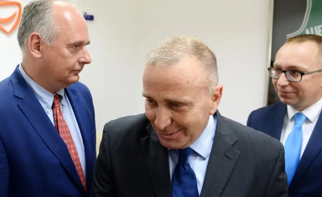 Walka o władze w PO. Schetyna chce "wykończyć" Ewę Kopacz? Będzie rozmawiał z jej sojusznikami