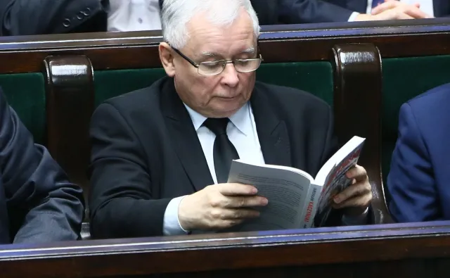Kaczyński miał dwóje i wyrzucili go z liceum? Seweryn: Byliśmy razem w szkole