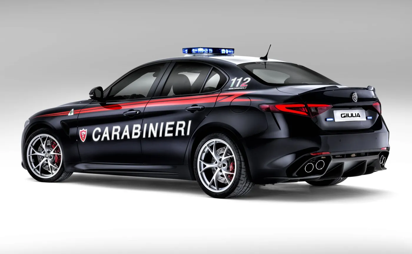 9028078-alfa-romeo-giulia.jpg