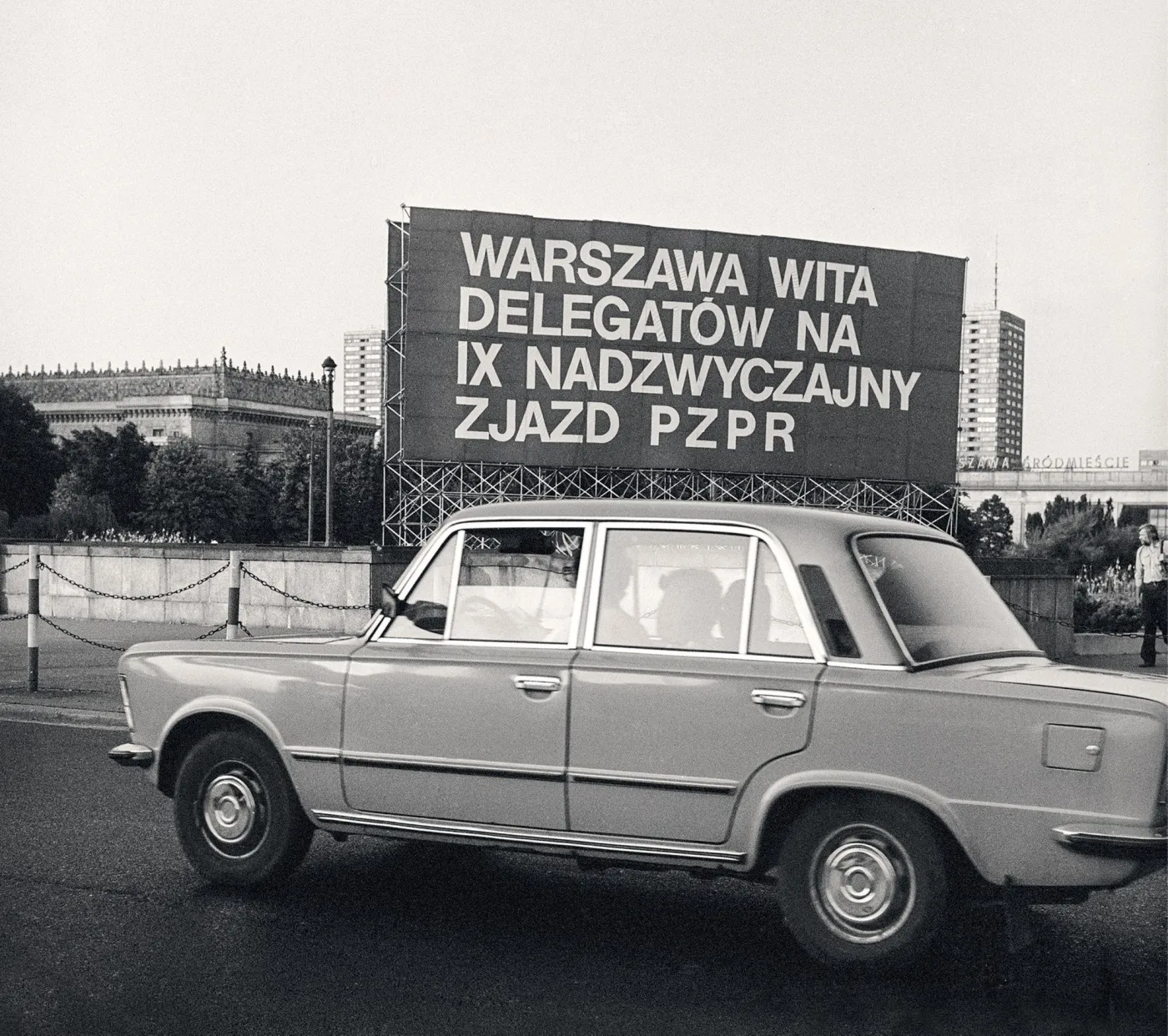 9074686-warszawa-lata-80.jpg