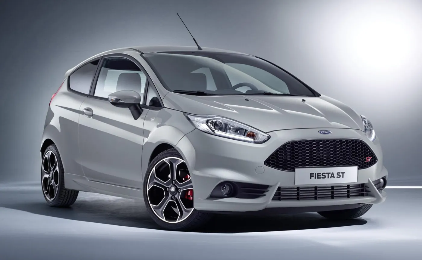 9170788-ford-fiesta-st200.jpg