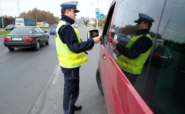 Bilans akcji "Znicz 2016". Od piątku na drogach zginęło 39 osób, blisko 1200 pijanych kierowców