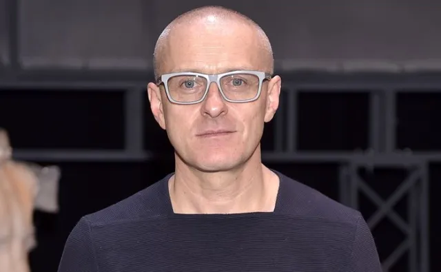 Jacek Poniedziałek: Nie zgadzam z polskim cebulactwem i religijnym fanatyzmem. Domagam się deportacji na koszt państwa