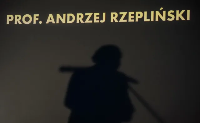 "Rzepa", czyli największy wróg PiS, odchodzi z Trybunału Konstytucyjnego. KIM JEST ANDRZEJ RZEPLIŃSKI?