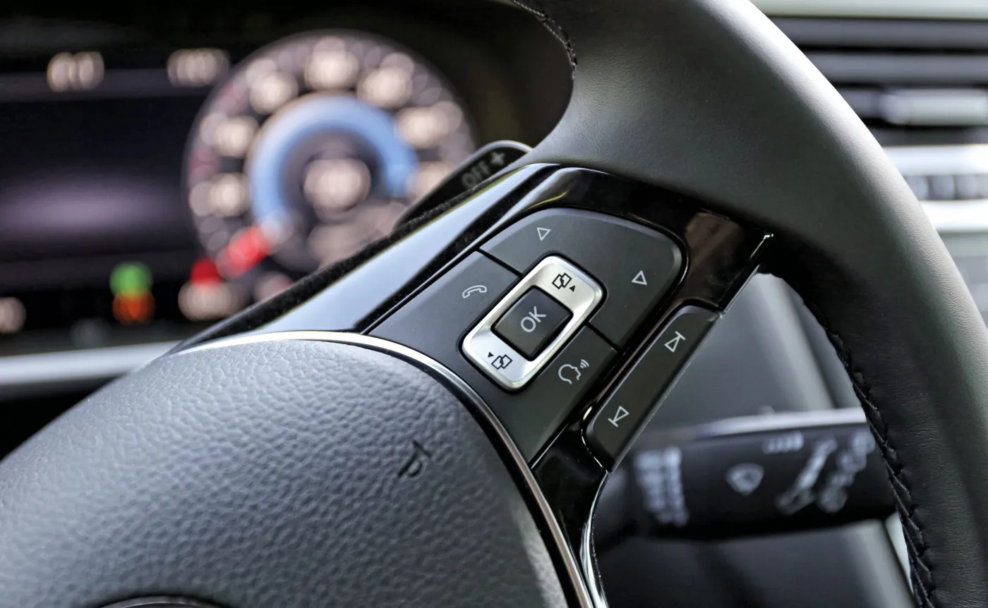 Koncern Volkswagen ogłosił rewolucyjne zmiany. Które modele znikną z rynku? Wiemy, co je zastąpi