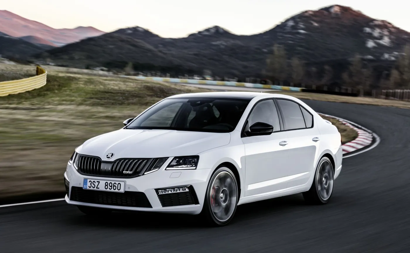 9724782-skoda-octavia-rs.jpg