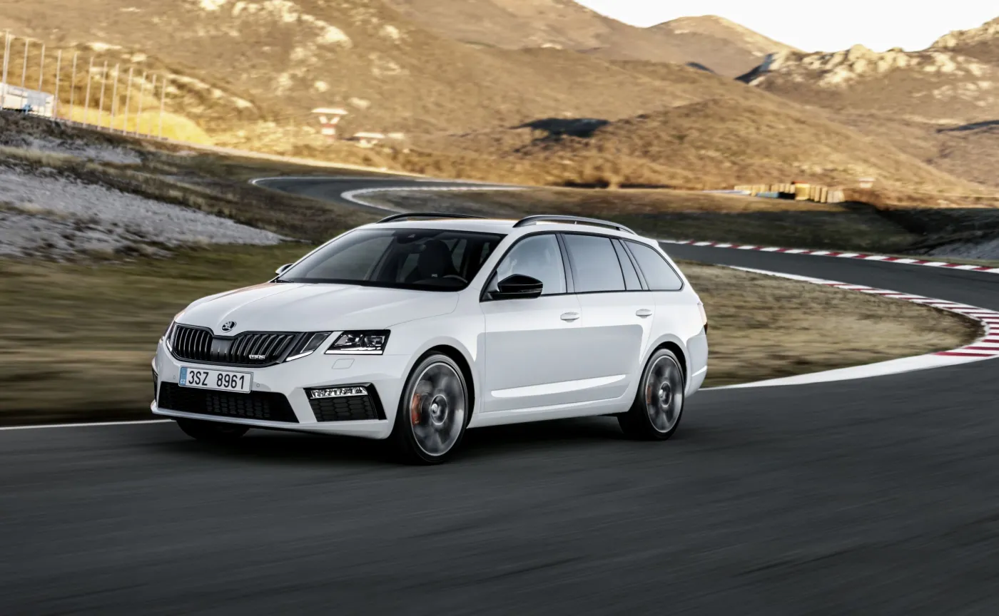 9724846-skoda-octavia-rs.jpg