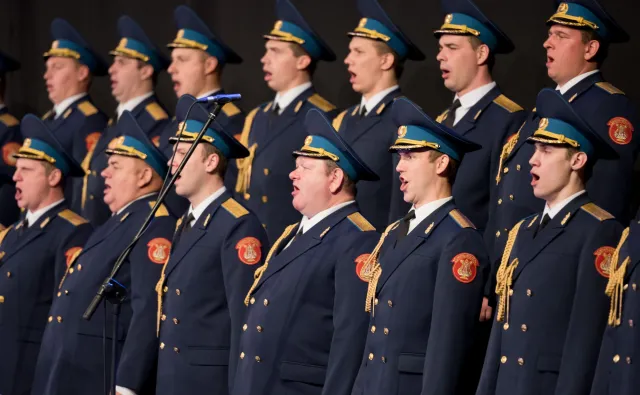 Nikt nie przeżył katastrofy rosyjskiego samolotu koło Soczi. TO ONI BYLI NA POKŁADZIE. ZDJĘCIA