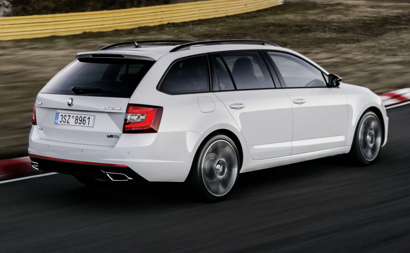 9775774-skoda-octavia-rs.jpg
