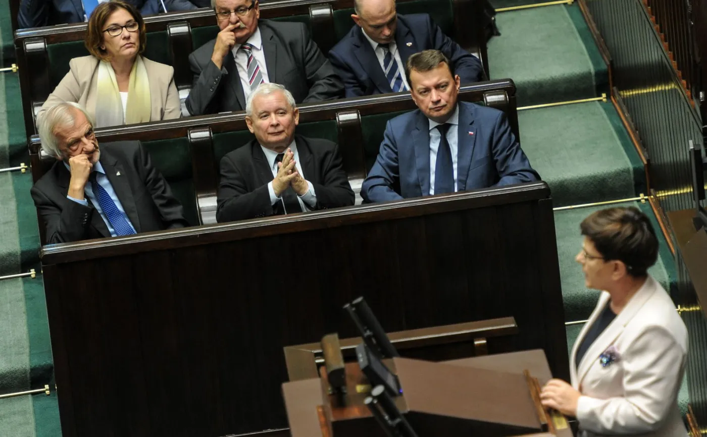 PO: PiS tworzy kolejne "polityczne żerowiska" dla swoich działaczy. PiS: To absurd