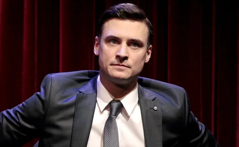 Mateusz Damięcki w obronie kultury: Nie dla "ministra cenzora", nie dla Kościoła w teatrze