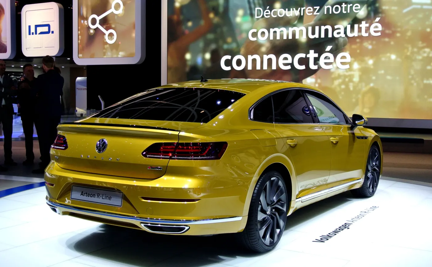 9968960-volkswagen-arteon.jpg