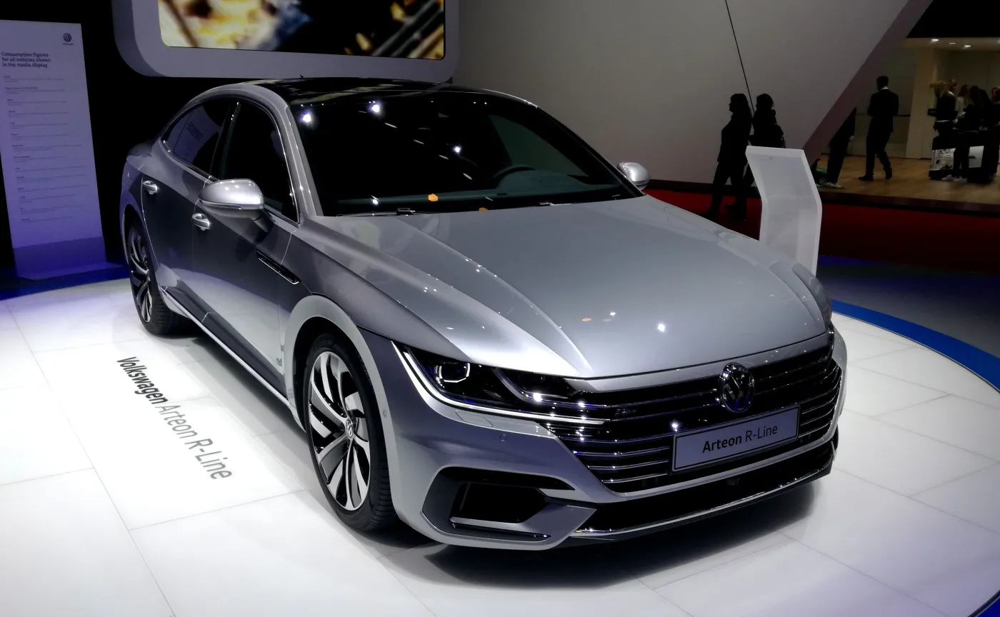 9969177-volkswagen-arteon.jpg
