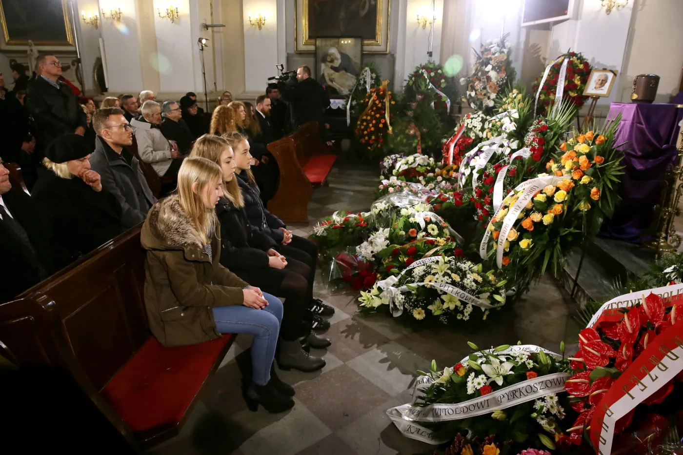 10105783-pogrzeb-pyrkosza.jpg