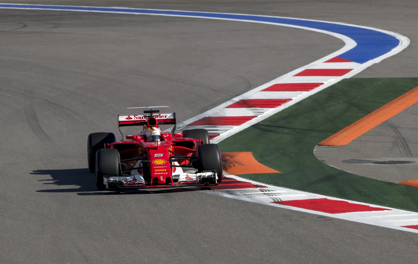Formuła 1: Sebastian Vettel najszybszy na ostatnim treningu w Soczi