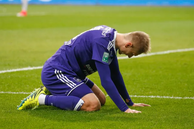 Brzydki gest Łukasza Teodorczyka. Reprezentant Polski pokazał kibicom środkowy palec [FOTO]