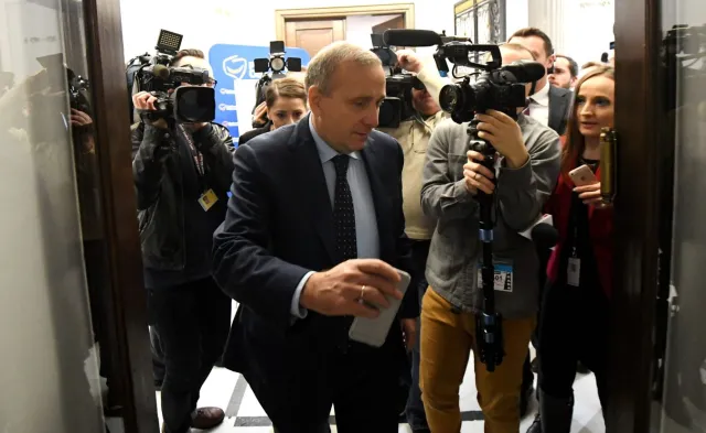 Schetyna: PO zawiesza protest w Sejmie. Składamy wniosek o odwołanie Kuchcińskiego