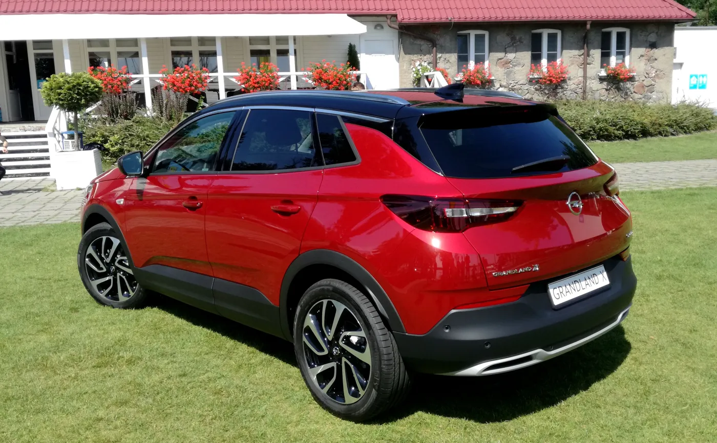 10322980-opel-grandland-x.jpg