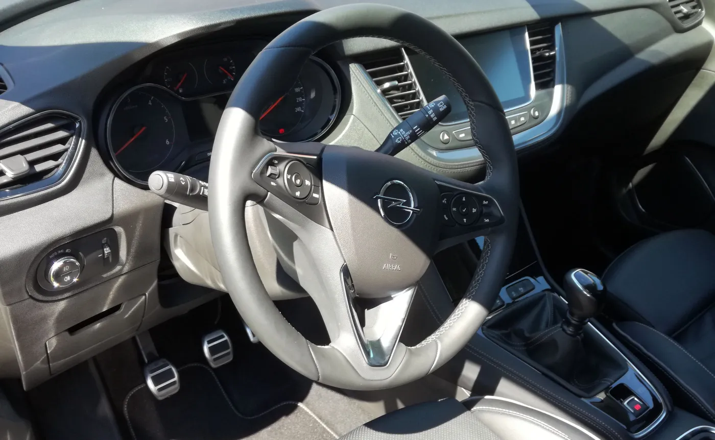 10323548-opel-grandland-x.jpg