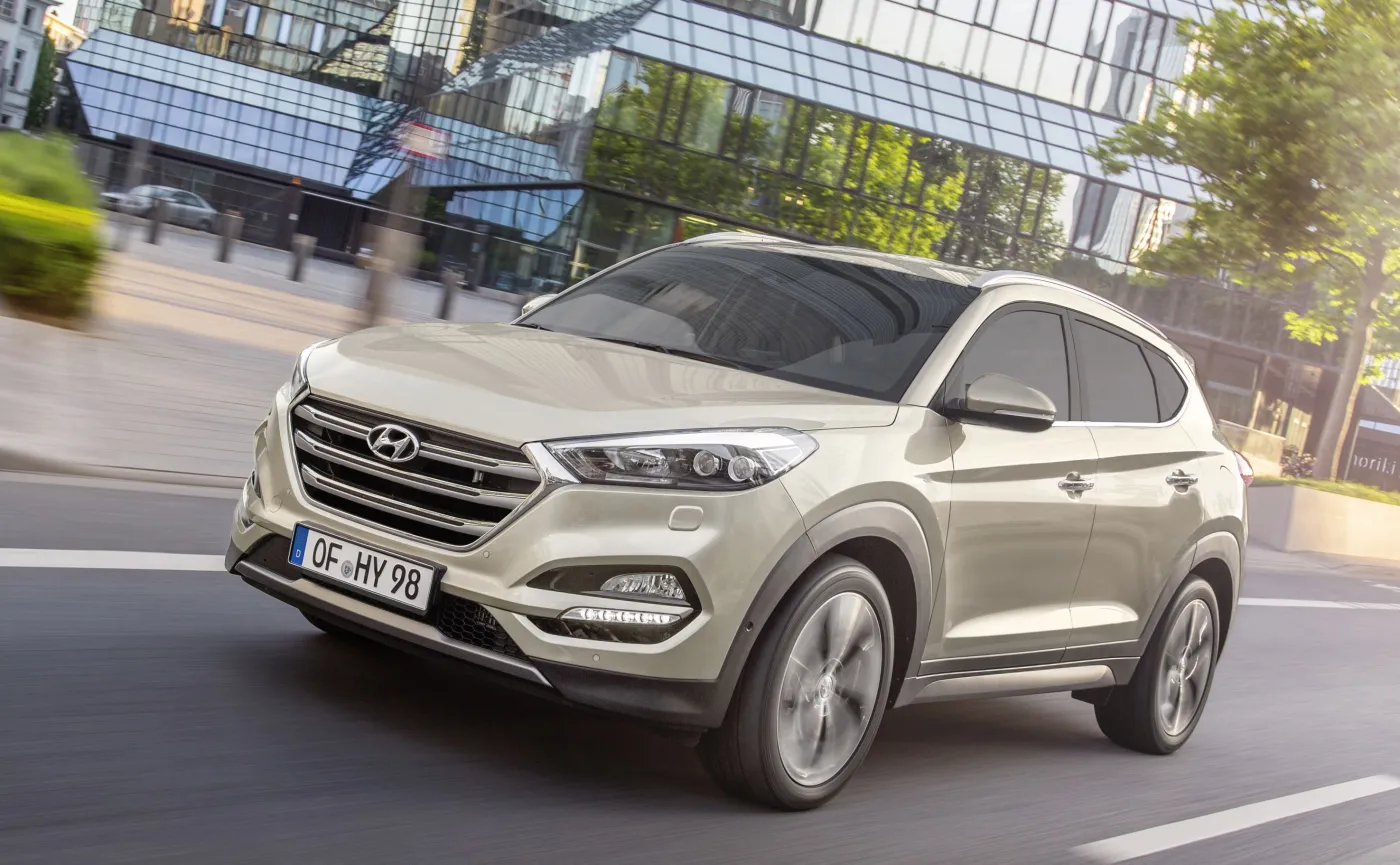 10334801-hyundai-tucson.jpg