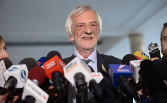 Terlecki: Wojny na górze nie ma. Trochę niepokoi nas fakt, że prezydent nie odciął się od nacisków ulicy