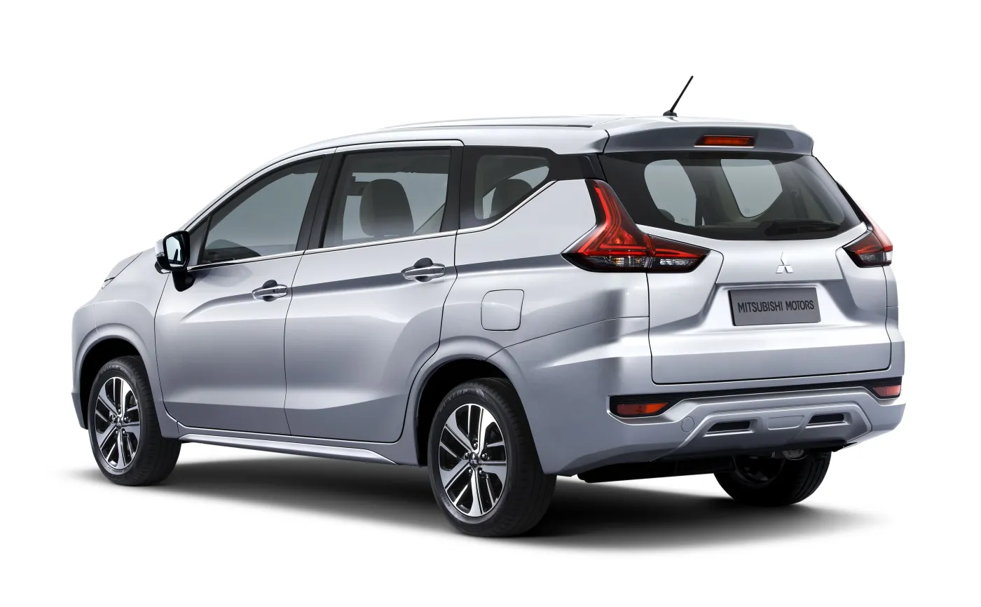 10351667-mitsubishi-mpv.jpg