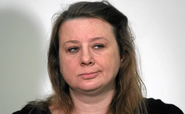 Merta o słowach Tuska ws. braku zakazu otwierania trumien: To kłamstwa