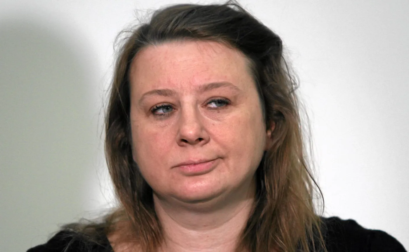 Merta o słowach Tuska ws. braku zakazu otwierania trumien: To kłamstwa