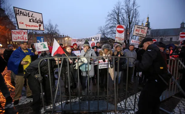 Skazany za protest pod Wawelem, teraz wnioskuje o prawo łaski. "Panie prezydencie sprawdzam pana"