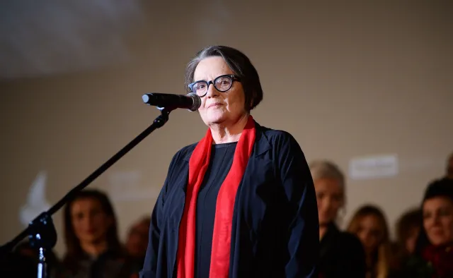 Agnieszka Holland o miesięcznicach: Zatruwają nasz organizm społeczny i narodowy jakimś głębokim niezrozumieniem i nienawiścią