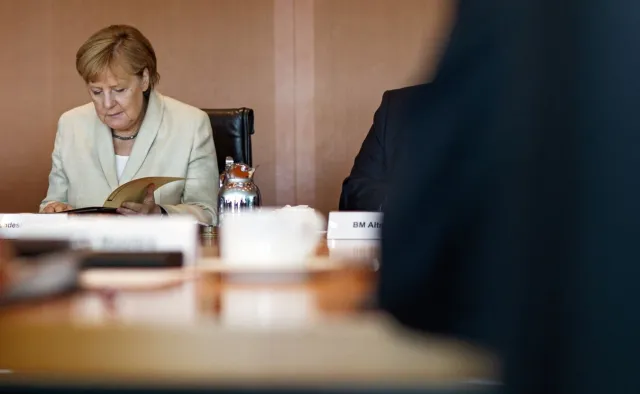 Tysiąc zawiadomień do prokuratury o zdradzie stanu przez Merkel. Wszystkie zostały odrzucone